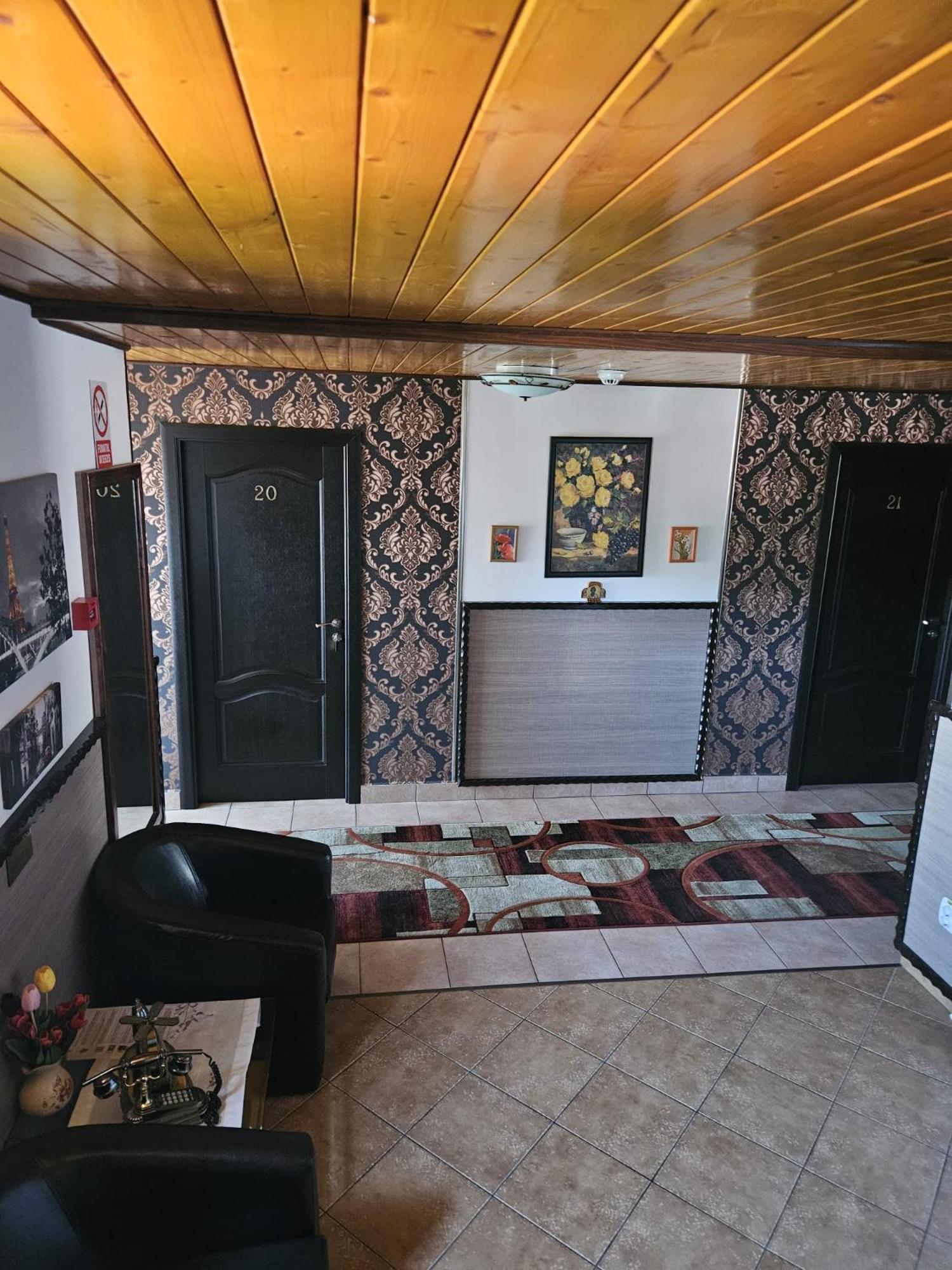 Pensiunea Orizont Farcasa Ngoại thất bức ảnh